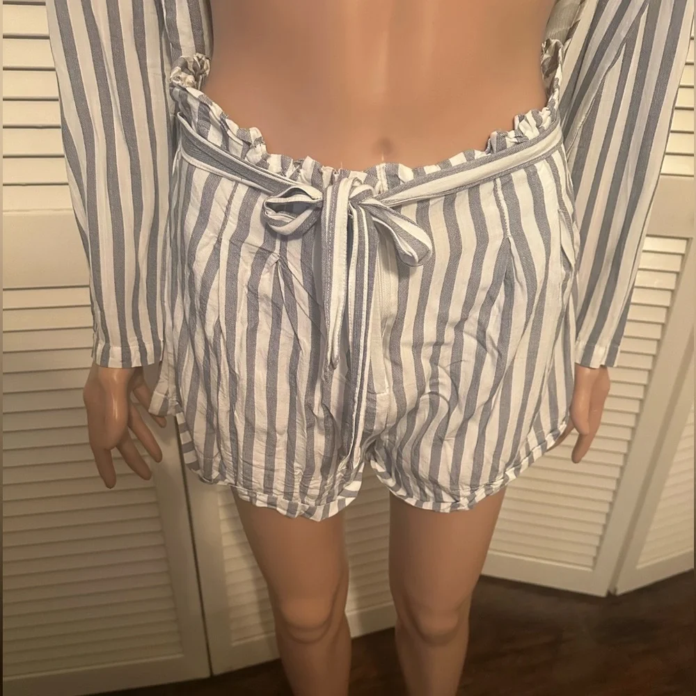 Aqua shorts! - Picture 1 of 4